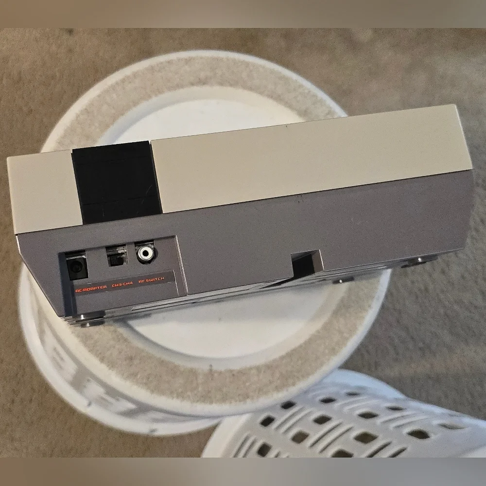 NES Grey Bundle. No Power or AV. 2 games Advantage Joystick and Zapper Included. - Picture 6 of 10